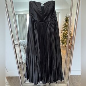 Lulu's Elegant Black Prom or Winter Wedding Dress